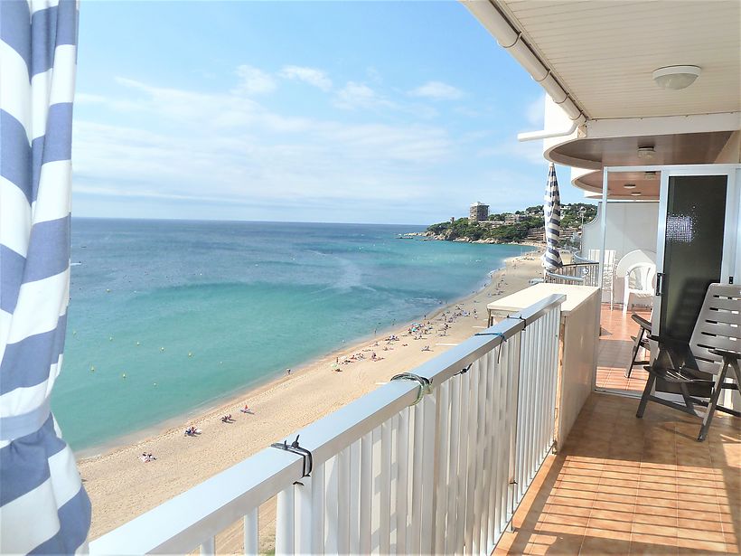 Penthouse on the 1st line of Sant Antoni de Calonge overlooking the sea