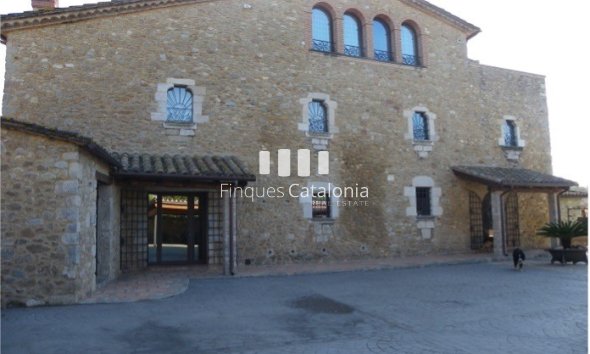 Villa - Venta - Sant Joan de Mollet -
                Centro